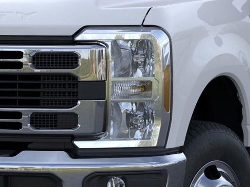 New 2026 Ford F350 XLT w/ 360-Degree Camera Package image 18