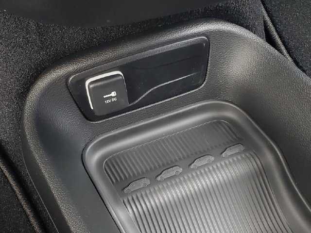 New 2027 Chrysler Pacifica Select FWD image 19