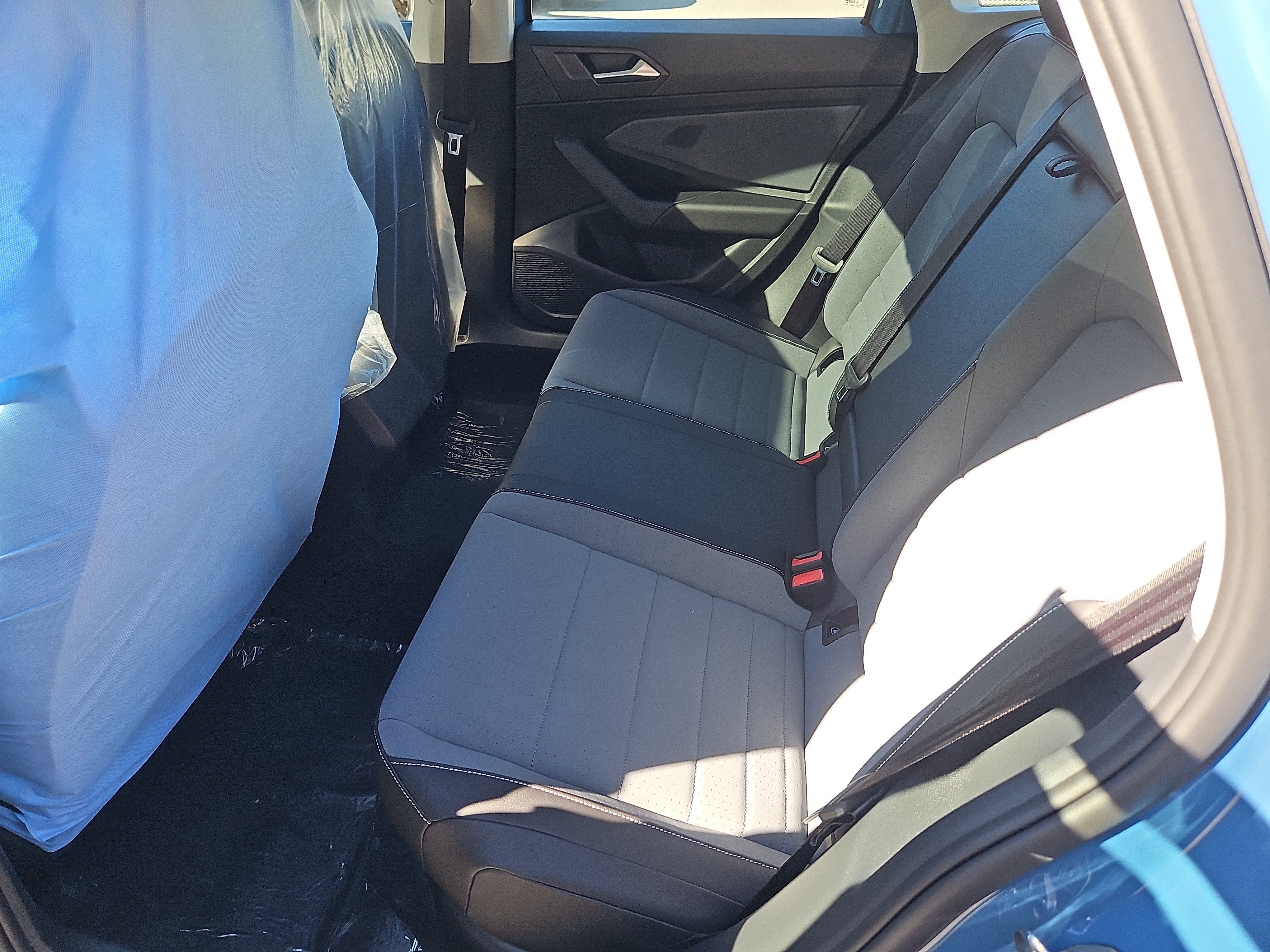 New 2027 Volkswagen Jetta SE FWD image 19