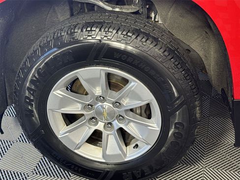 Used 2019 Chevrolet Silverado 1500 LT w/ All-Star Edition AWD/4WD image 11