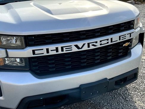 Used 2021 Chevrolet Silverado 1500 Custom image 24