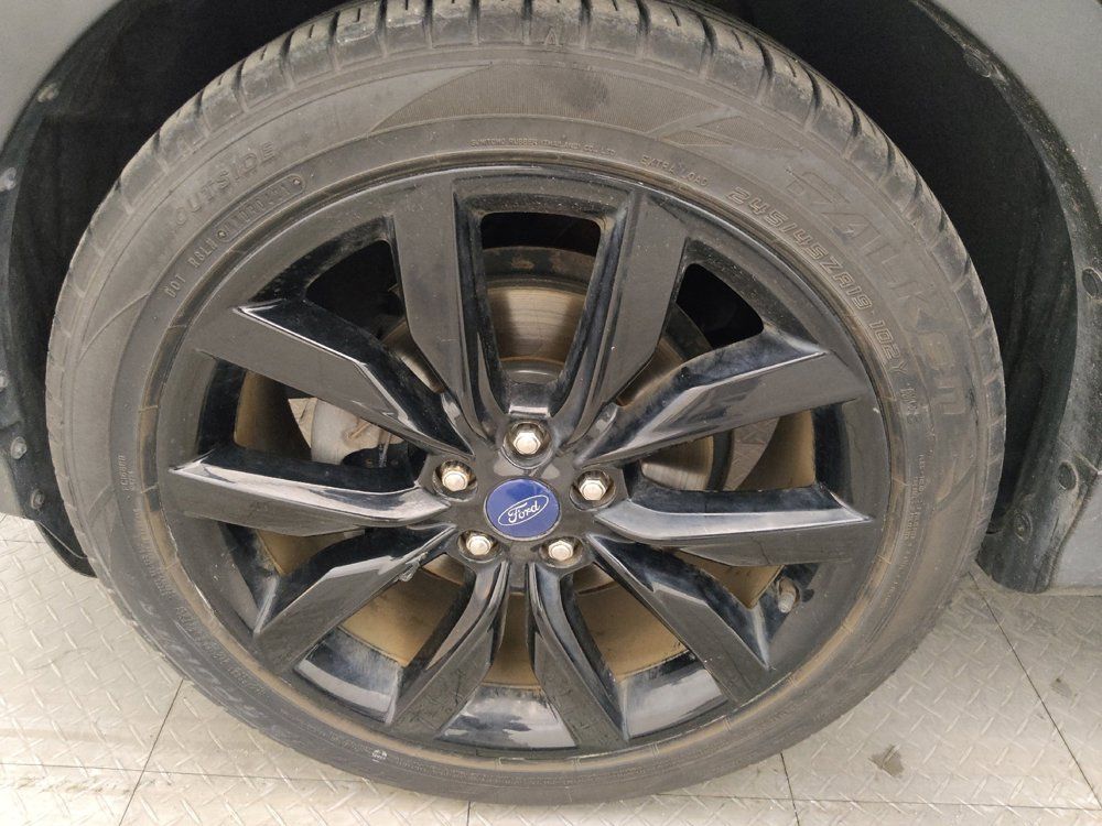 Used 2018 Ford Escape SE w/ SE Sport Appearance Package FWD image 31