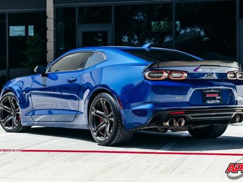 Used 2019 Chevrolet Camaro SS RWD image 51