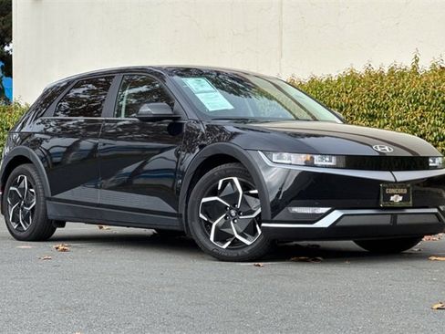 Used 2024 Hyundai Ioniq 5 SEL image 2