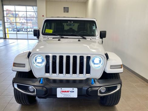 Used 2023 Jeep Wrangler Sahara w/ Cold Weather Group image 3