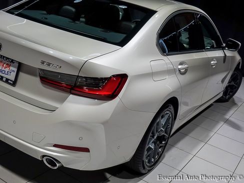 Used 2025 BMW 330i xDrive Sedan AWD/4WD image 10