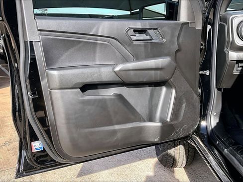 New 2026 Chevrolet Colorado Trail Boss AWD/4WD image 11