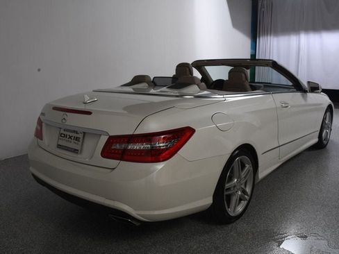 Used 2011 Mercedes-Benz E 550 Cabriolet image 11