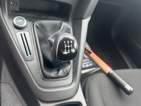 Used 2016 Ford Focus S image 3