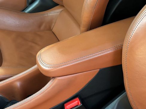 Used 2017 McLaren 570S RWD image 25