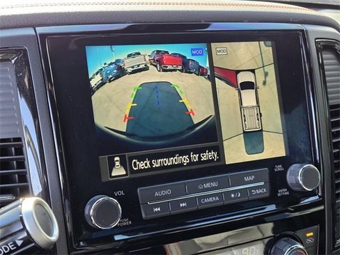 Used 2020 Nissan Titan PRO-4X w/ Pro-4x Convenience Package image 21