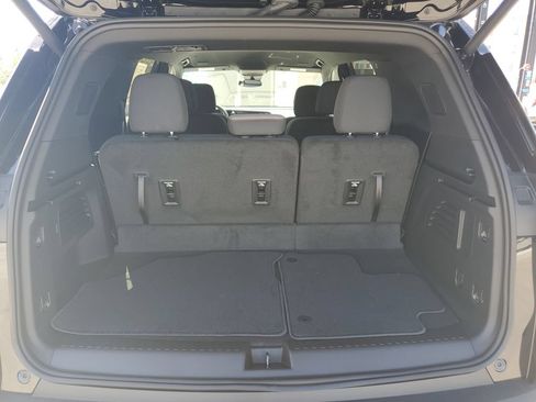 New 2026 Chevrolet Traverse LT w/ Midnight/Sport Edition FWD image 9