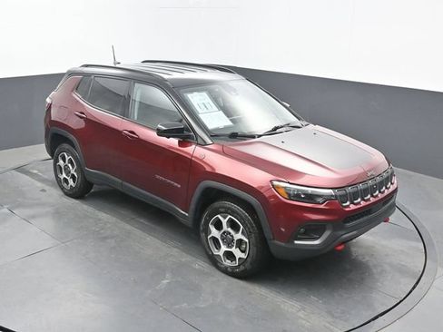 Used 2022 Jeep Compass Trailhawk w/ Trailhawk Elite Group AWD/4WD image 50
