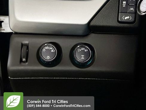 Used 2019 Chevrolet Tahoe LT image 21