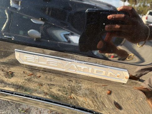 Used 2025 GMC Sierra 1500 Elevation image 10