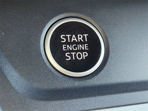 Used 2024 Audi Q3 2.0T Premium Plus image 20