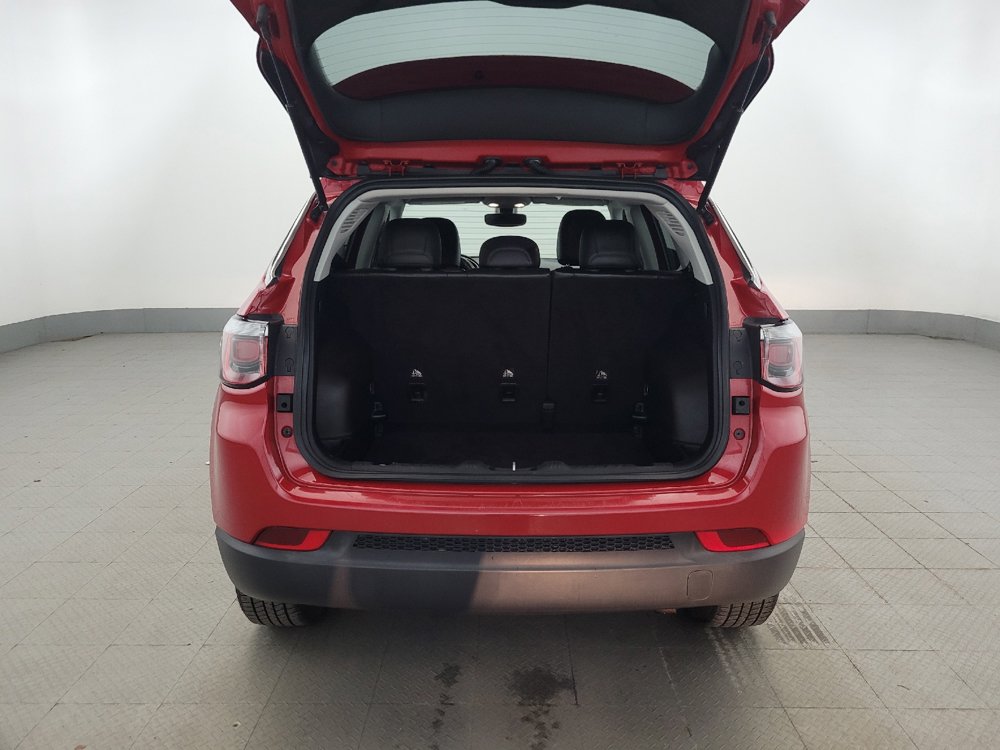 Used 2018 Jeep Compass Latitude AWD/4WD image 29