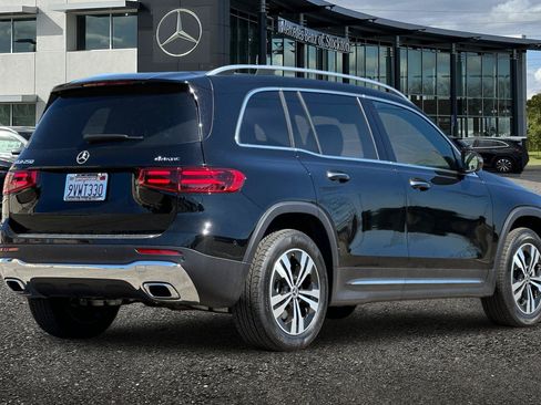 New 2026 Mercedes-Benz GLB 250 4MATIC image 4