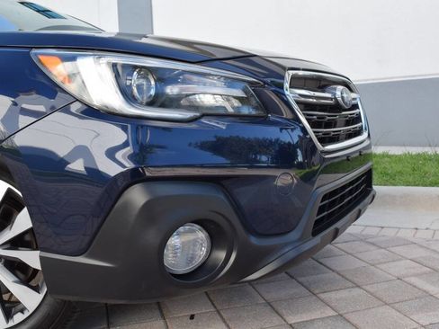 Used 2018 Subaru Outback 3.6R Touring AWD/4WD image 15
