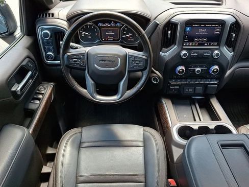 Used 2019 GMC Sierra 1500 Denali w/ Denali Ultimate Package AWD/4WD image 11