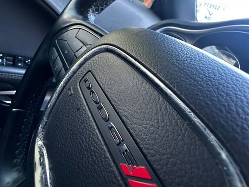 Used 2019 Dodge Challenger SXT image 37