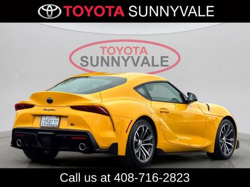 Used 2021 Toyota Supra w/ Safety & Technology Package RWD image 3