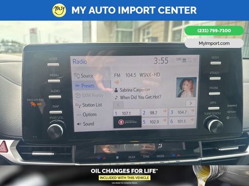 Used 2023 Toyota Sienna XLE FWD image 20