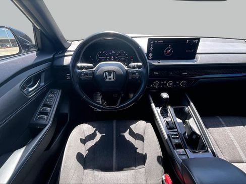 Used 2023 Honda Accord Sport image 11
