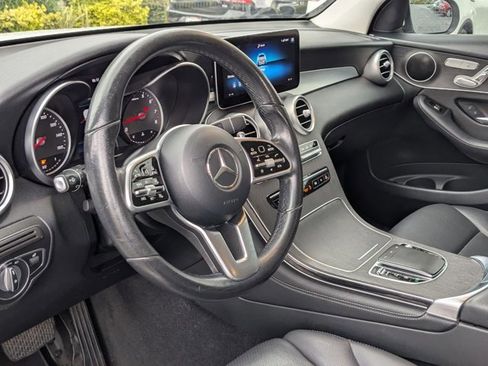 Used 2021 Mercedes-Benz GLC 300 image 10