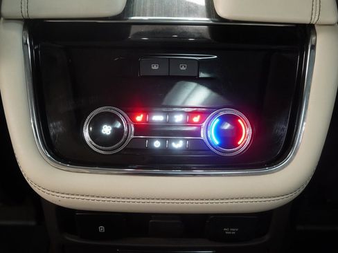 Used 2018 Lincoln Navigator Black Label image 31