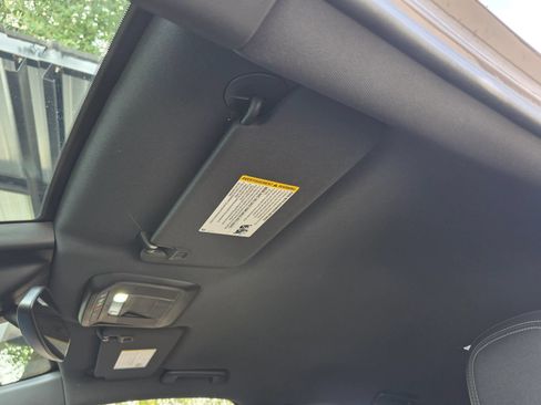 Used 2025 Chevrolet Equinox EV LT w/ LPO, Blackout Package FWD image 28