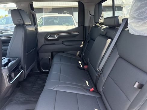 New 2026 GMC Sierra 1500 Elevation w/ Elevation Premium Package AWD/4WD image 6