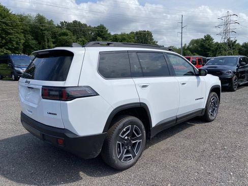 New 2026 Jeep Cherokee Laredo AWD/4WD image 3