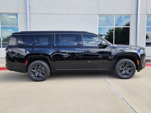 New 2026 Jeep Grand Wagoneer L Limited AWD/4WD image 2