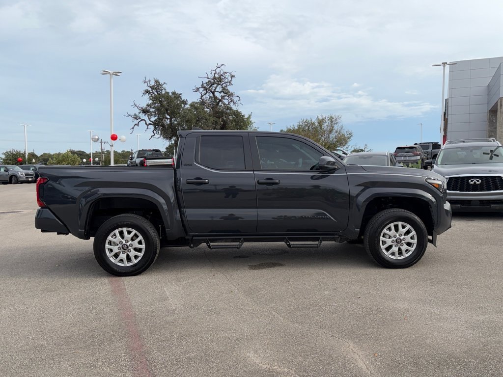 Used 2026 Toyota Tacoma SR5 RWD image 4