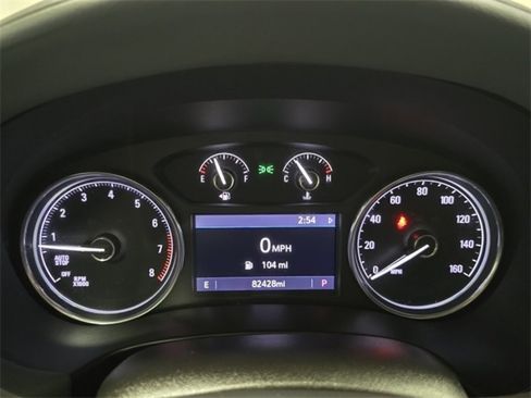 Used 2020 Buick Enclave Essence image 24