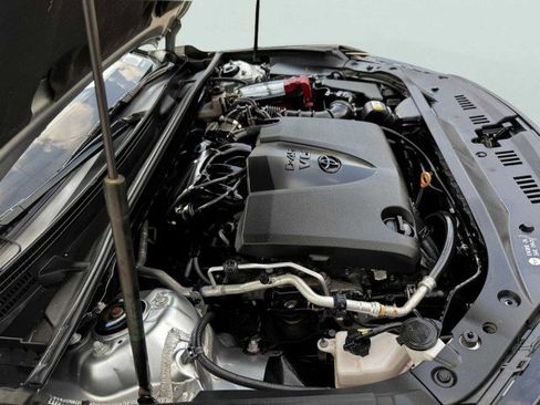 Used 2019 Toyota Avalon XSE image 61