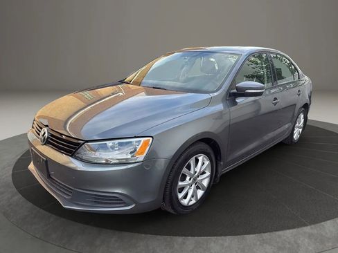 Used 2012 Volkswagen Jetta SE image 1