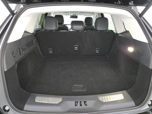 Certified 2024 Lincoln Nautilus Reserve image 14