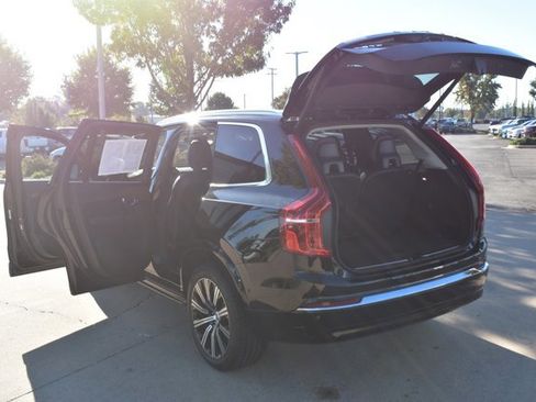 Used 2023 Volvo XC90 B6 Plus image 18