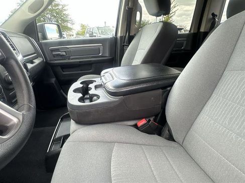 Used 2022 RAM 1500 Classic SLT image 43