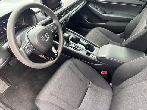 Used 2024 Honda Accord EX image 11
