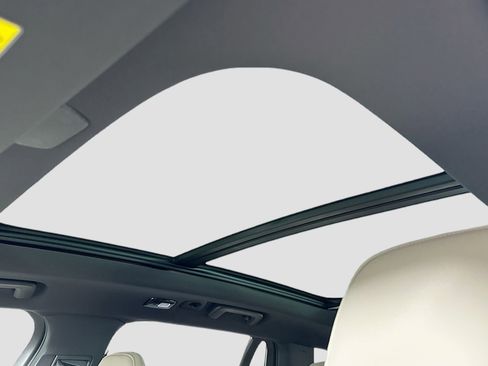 New 2026 Volvo XC90 B5 Plus w/ Protection Package Premier image 17