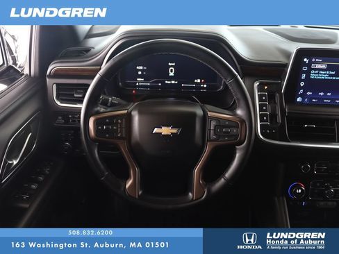 Used 2024 Chevrolet Tahoe High Country AWD/4WD image 19
