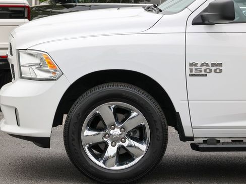 Used 2019 RAM 1500 Express w/ Express Value Package AWD/4WD image 17