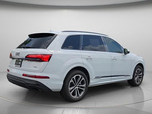 Certified 2026 Audi Q7 3.0T Premium w/ Convenience Plus Package AWD/4WD image 7