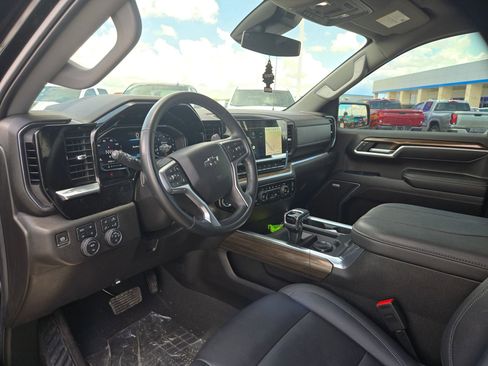 Used 2025 Chevrolet Silverado 1500 RST w/ All Star Edition Plus AWD/4WD image 11