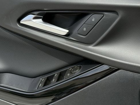 New 2026 Chevrolet Equinox LT image 19