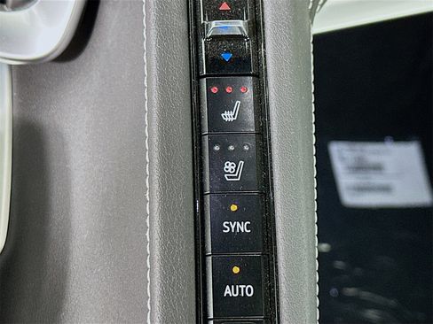 New 2025 Chevrolet Corvette Z06 w/ Z07 Performance Package image 21