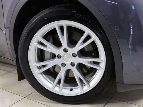 Used 2021 Tesla Model Y Long Range AWD/4WD image 14